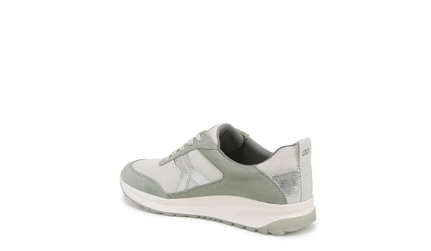 White Green